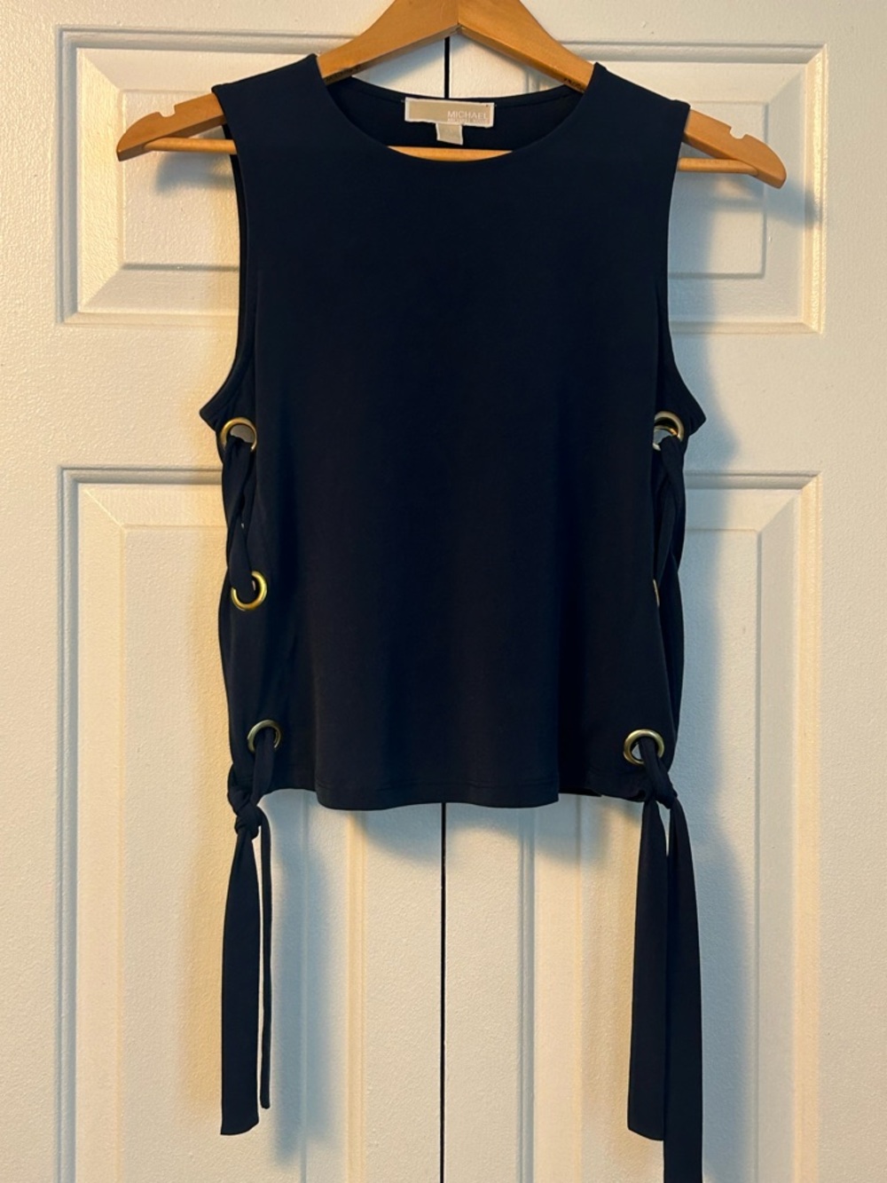 MICHAEL Michael Kors Navy Sleeveless Tank XS with Gold Grommet Tie Details